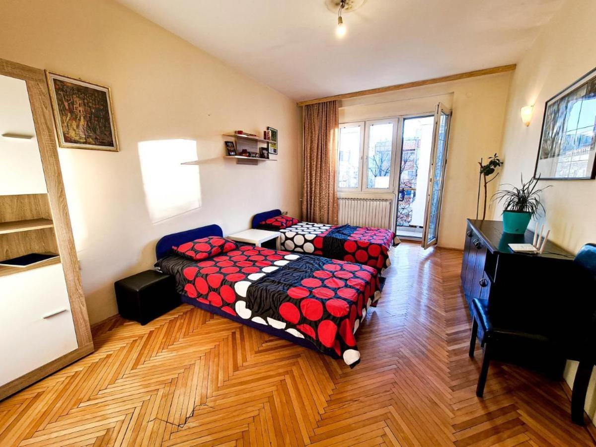 Fantazy Apartment Main Square Skopje Exterior photo